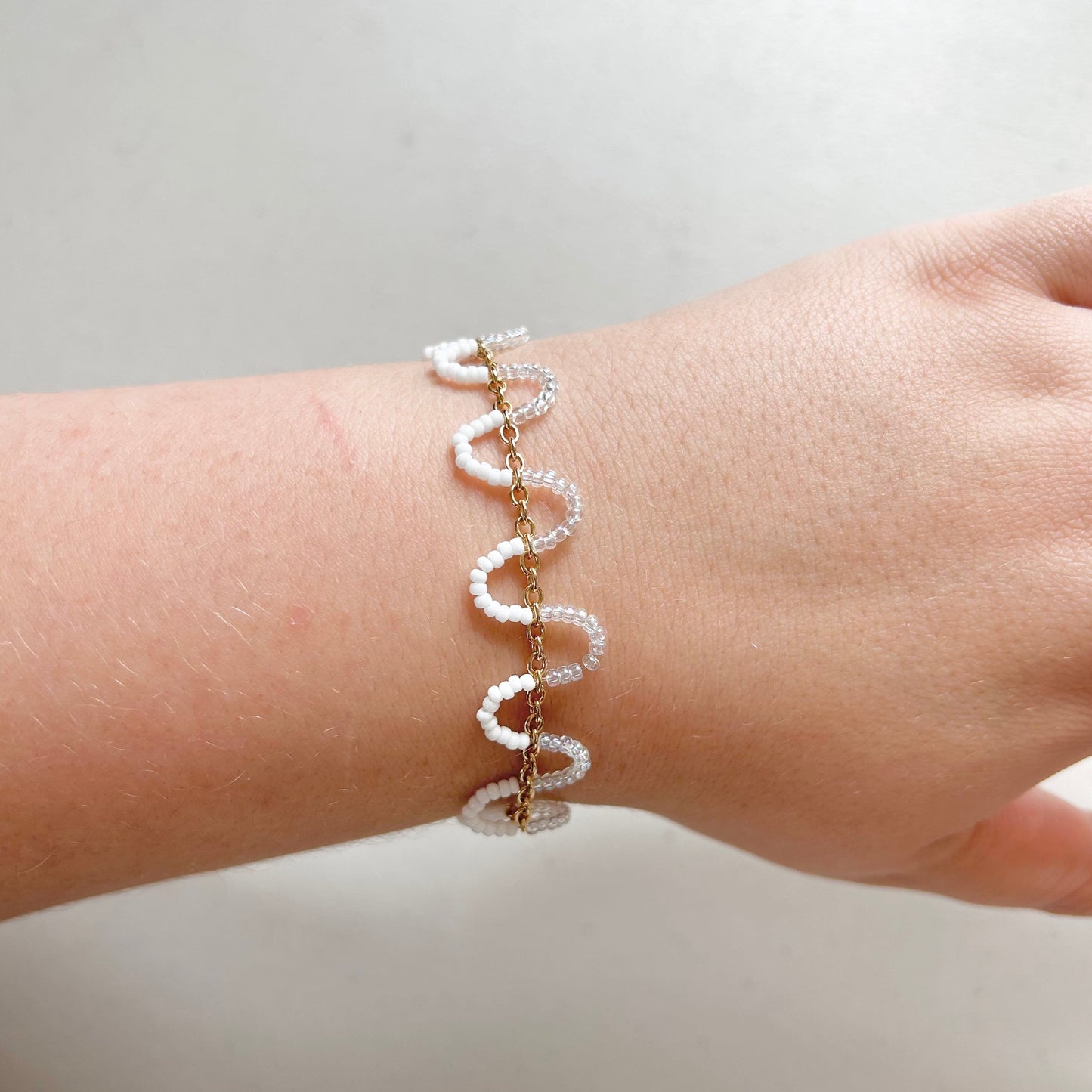 Wavelength Bracelet | Clear & White