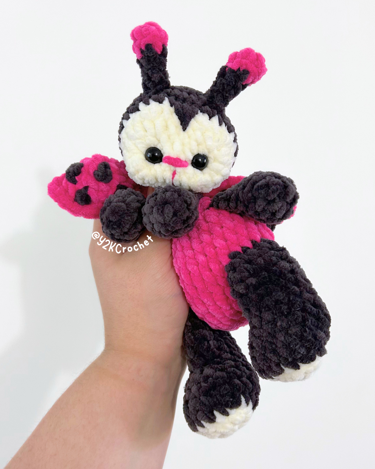 DIGITAL PATTERN: Lola the Ladybug - Amigurumi Bug Crochet Pattern